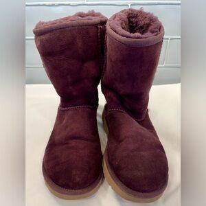 Ugg Classic Short Boots, Sz 8, Plum Color